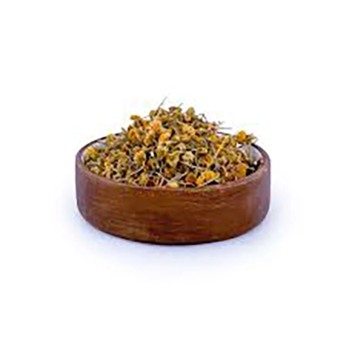 بابونه ریخته شده در ظرف