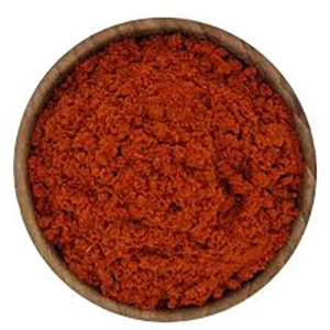 پودر گوجه درون کاسه